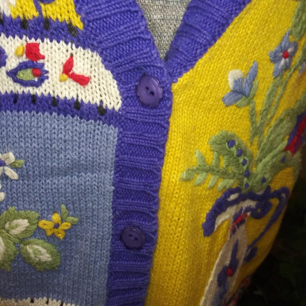 Vintage Napa Valley Cottagecore Blue & Yellow Floral Embroidered Sweater Vest - Picture 6 of 12